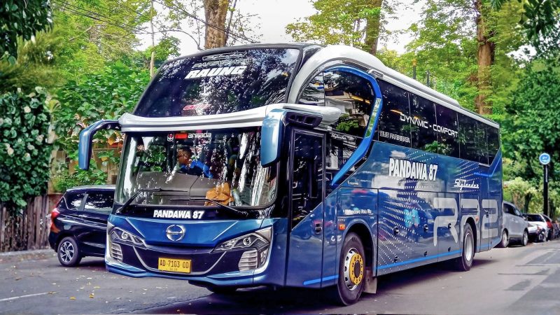 Skylander R22 Super High Deck, Hino RM 280